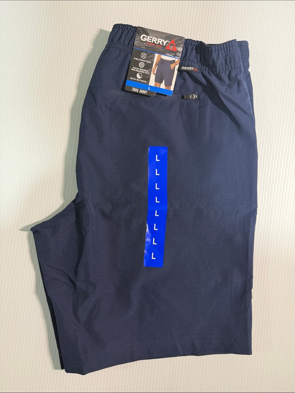 Gerry Pull on 4 Way Strech Trail Shorts with Zip Pocket Size L Blue Color